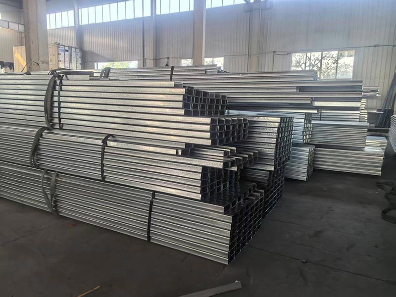 Galvanizing Completed for Steel Structure Processing on Reunion Island, Ready for Loading