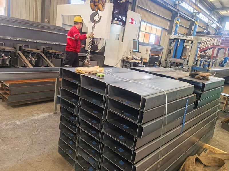 Liweiyuan Steel Structure Co., Ltd. Successfully Completes Custom C-Shaped Steel Purlin Production Order for Guam Client