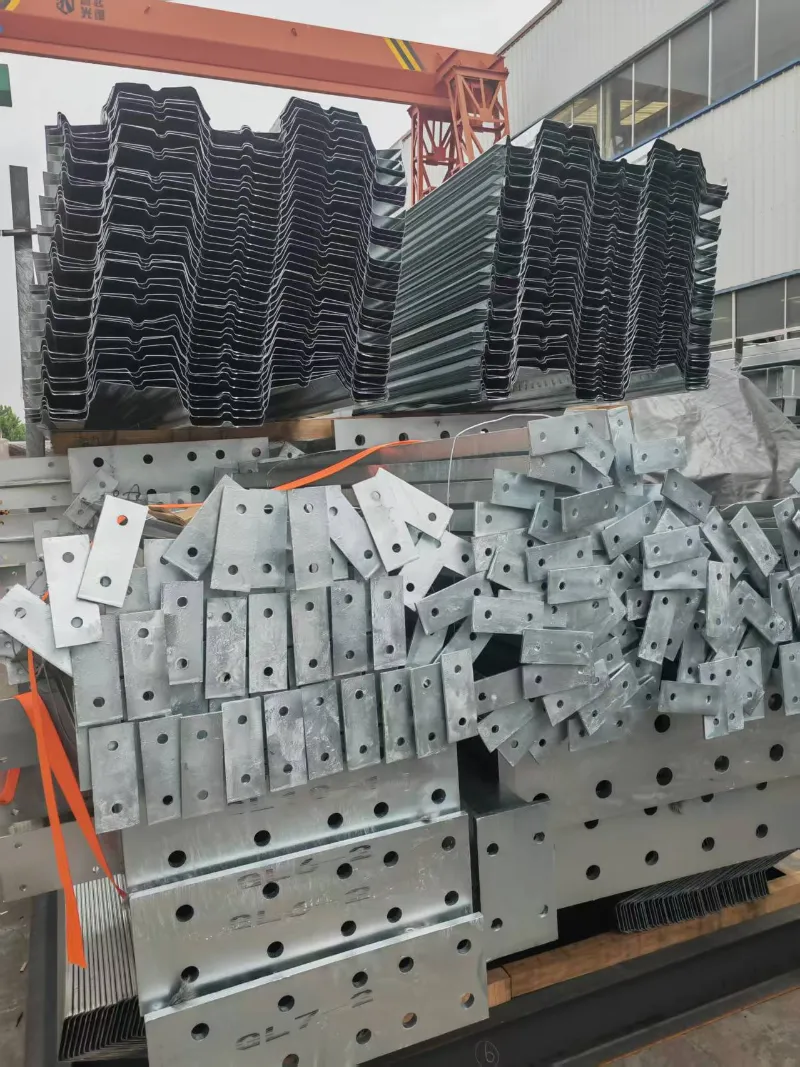 Photos of steel structure components ready for shipment