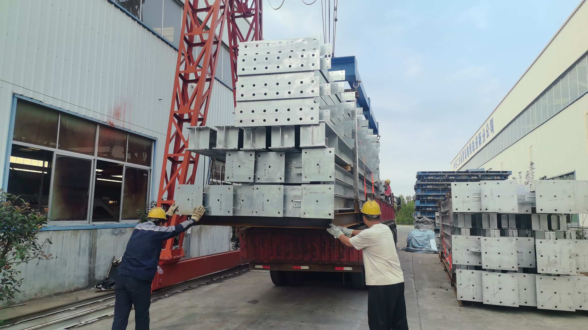 Anti-corrosion treatment and packaging for overseas transport